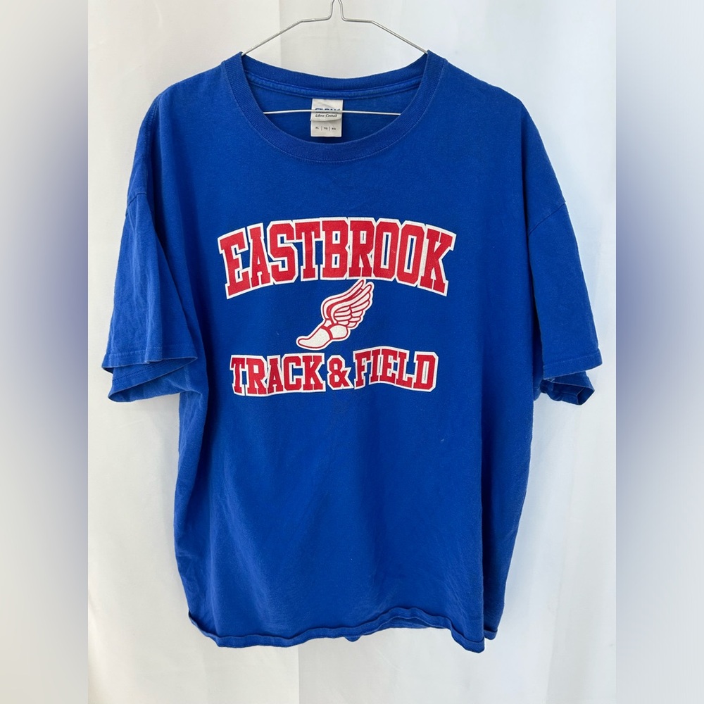 VINTAGE GILDAN track & field tee shirt